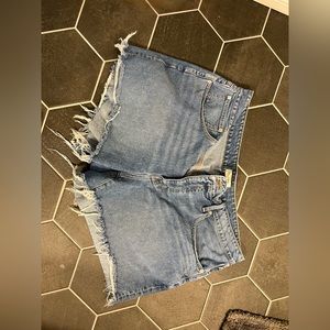 Madewell Momjean Chewed Hem Denim Shorts